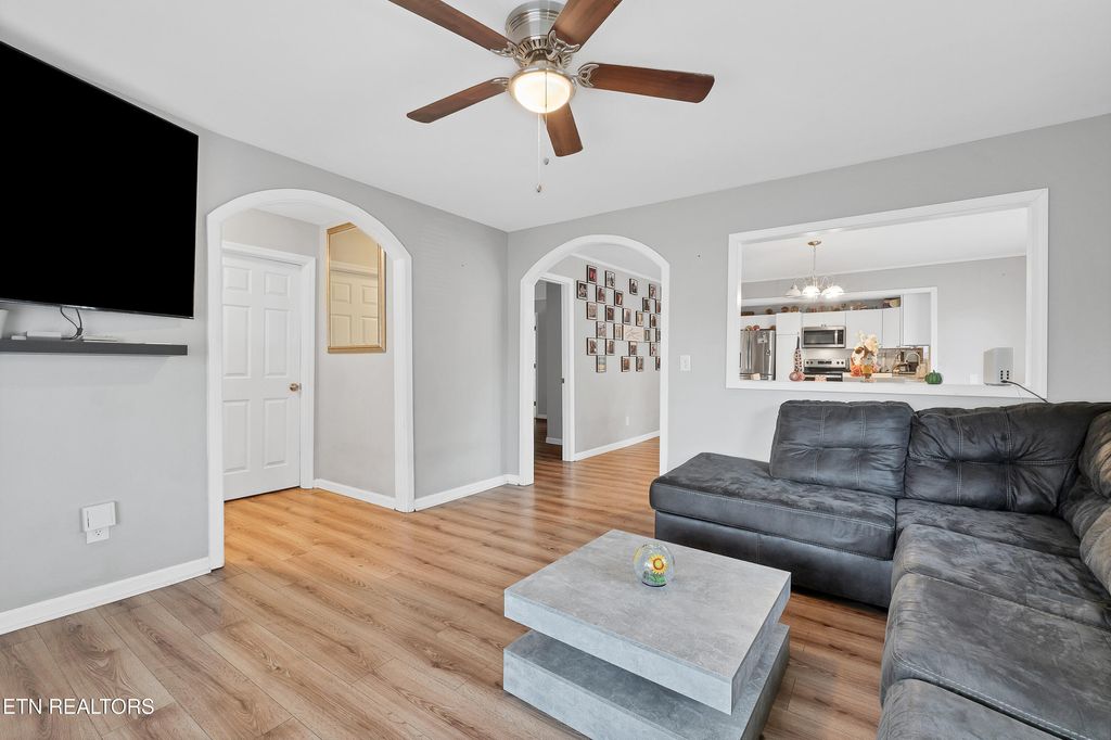 Photo of 200 Pennsylvania Ave, Etowah, TN 37331 (MLS # 1322709)