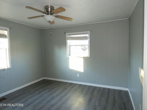 Tiny photo for 218 Lee Vlg, Harriman, TN 37748 (MLS # 1325191)