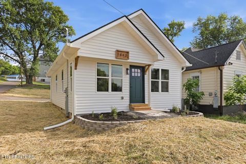 Tiny photo for 1443 Beaumont Ave, Knoxville, TN 37921 (MLS # 1340258)