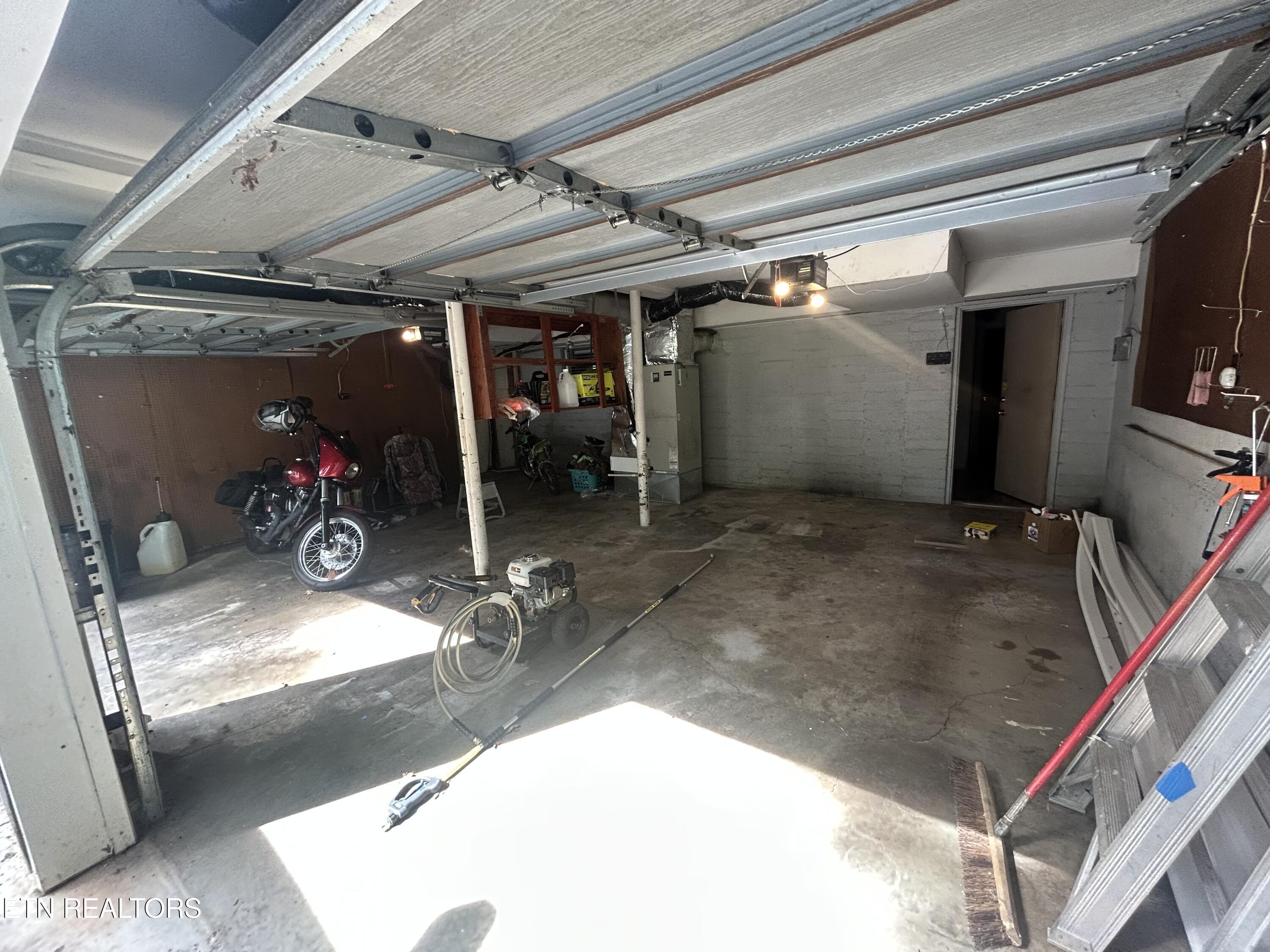 2122 Ridgecrest Drive