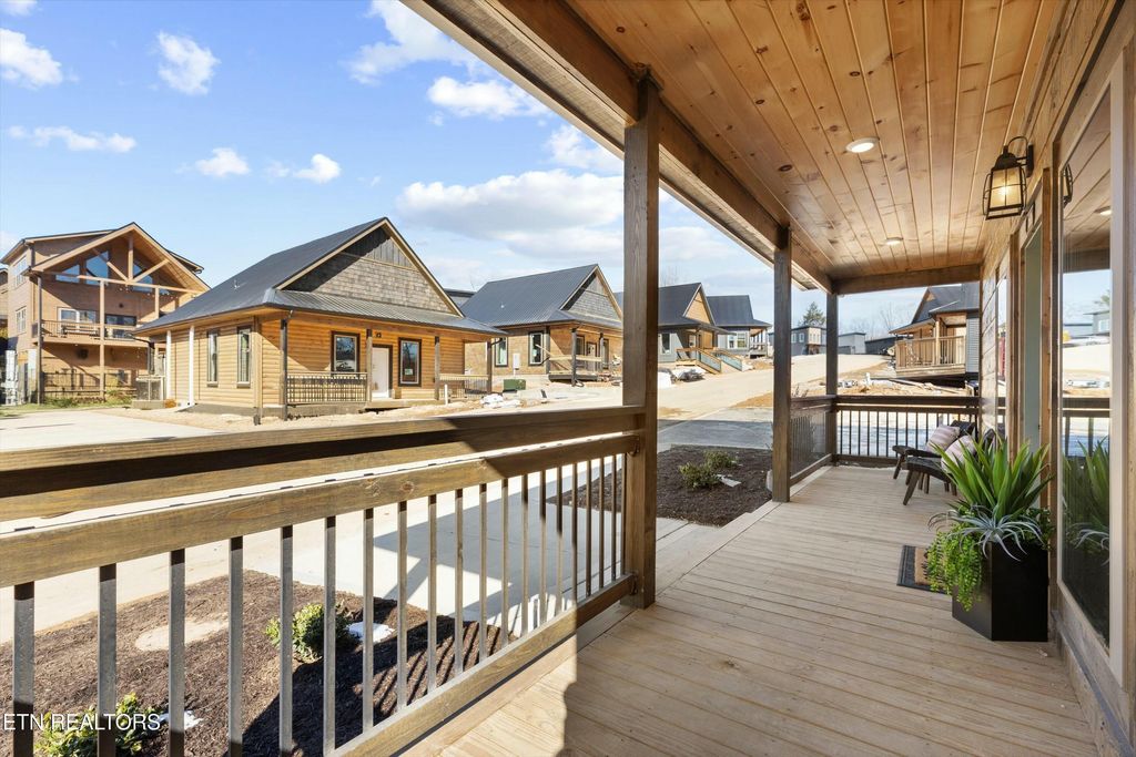 Photo of 576 Warbonnet Way, Pigeon Forge, TN 37863 (MLS # 1287346)