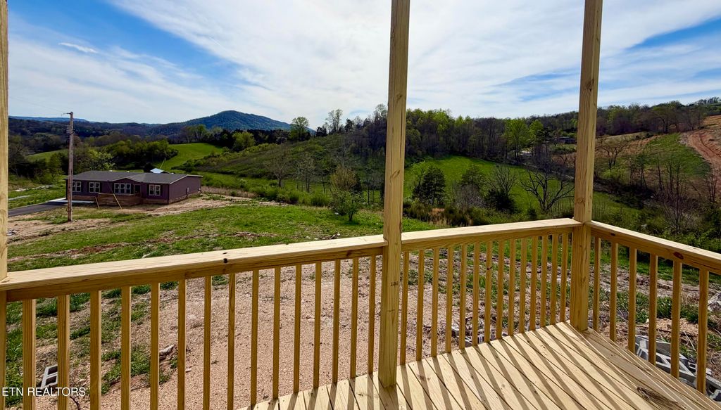 Photo of 343 Perkey Way, New Tazewell, TN 37825 (MLS # 1336614)