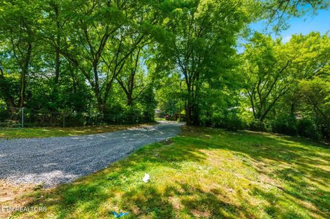 Tiny photo for 505 W College St, Athens, TN 37303 (MLS # 1340558)