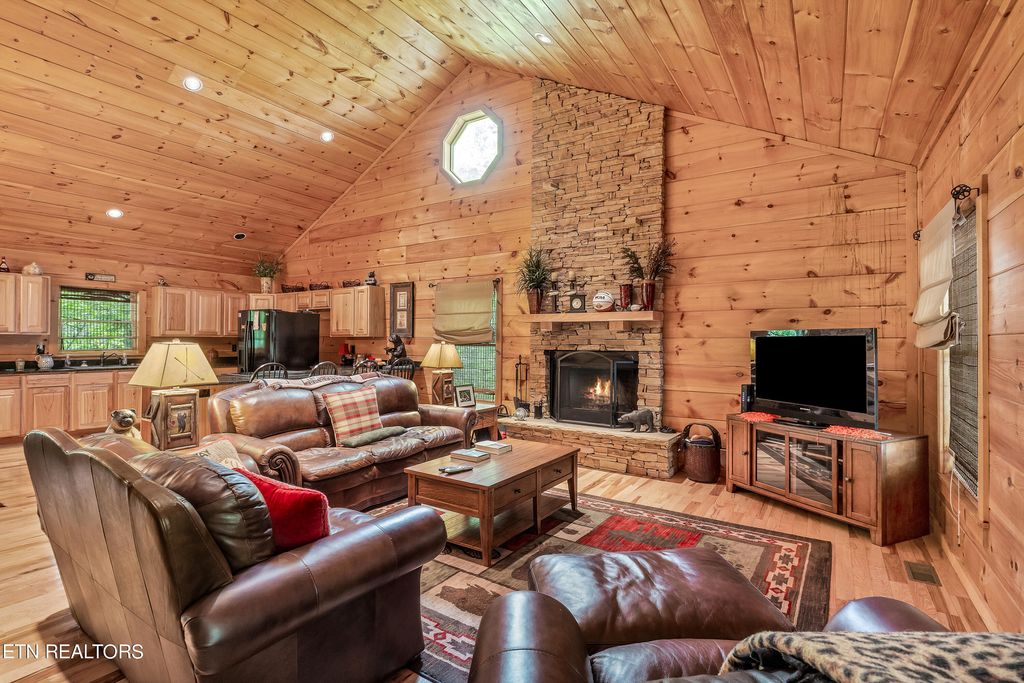 Photo of 223 Cutter Gap Rd, Townsend, TN 37882 (MLS # 1261510)