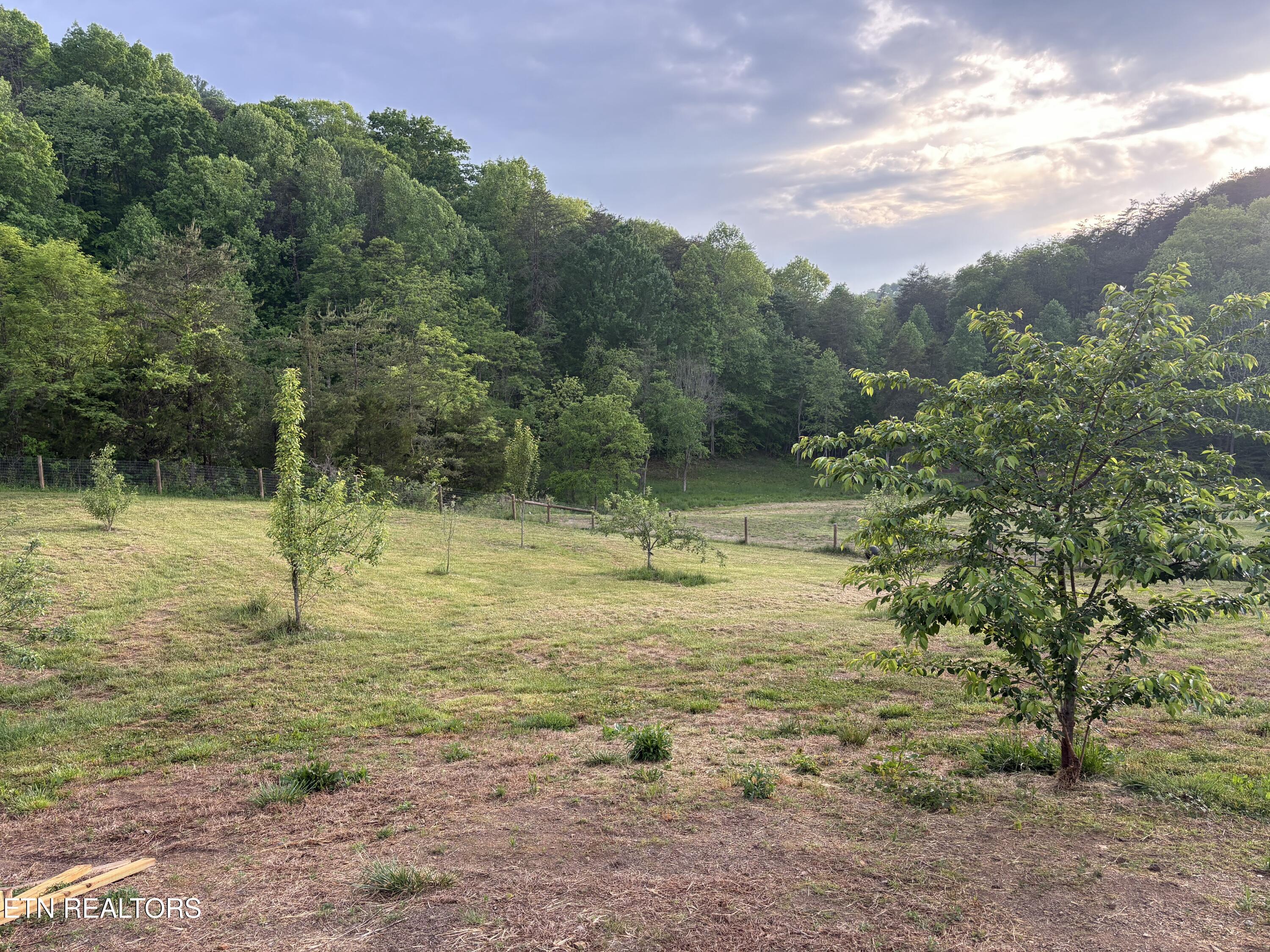 1220 Raven Hill Rd