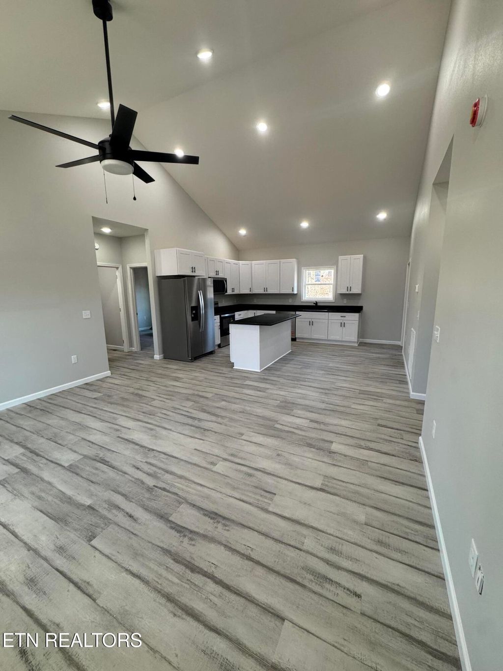 Photo of 2113 Utah Trace, Crossville, TN 38572 (MLS # 1320124)