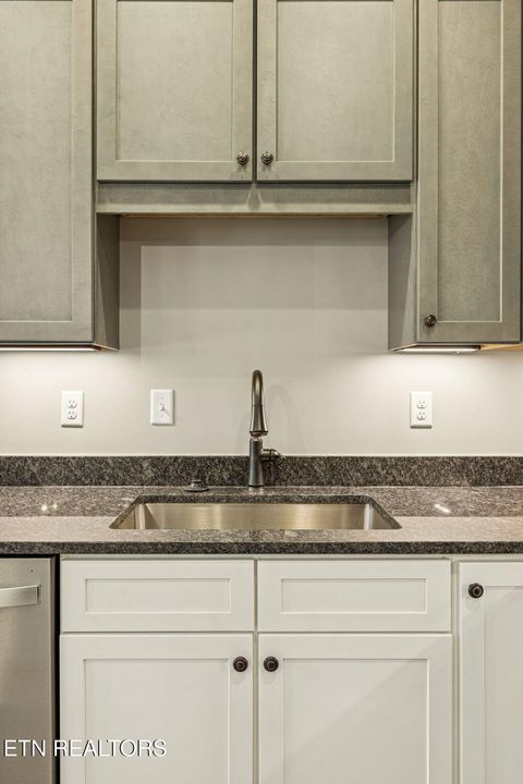 Tiny photo for 219 Lake View Point, Englewood, TN 37329 (MLS # 1324550)