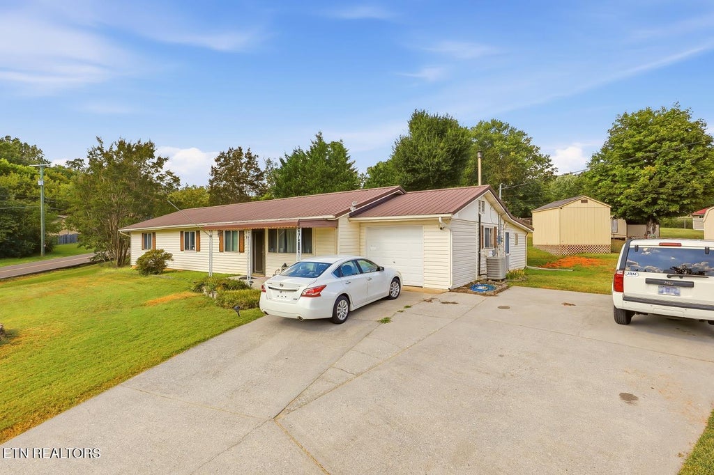 Photo of 1500 Rambling Drive, Knoxville, TN 37912 (MLS # 1355279)