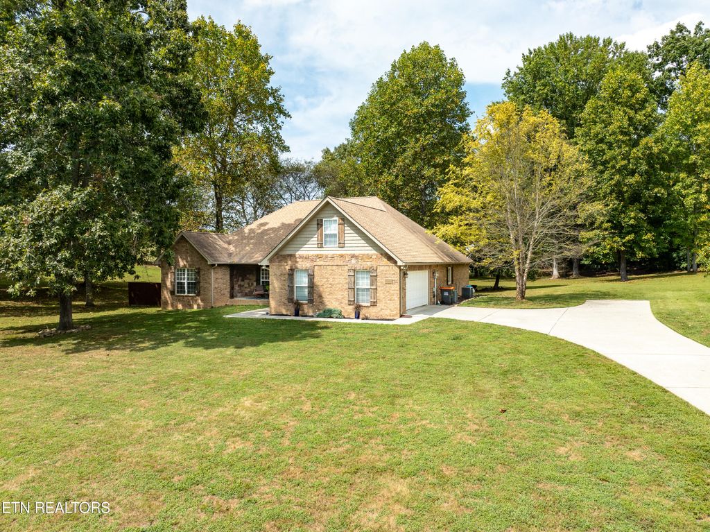 Photo of 1241 Houston Springs Rd, Greenback, TN 37742 (MLS # 1275410)