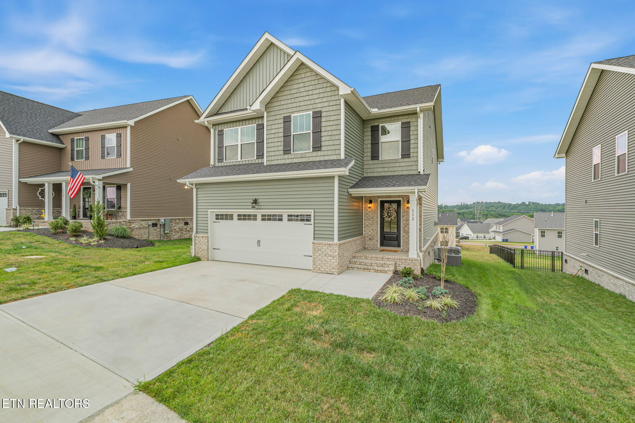112 Cedarberry St