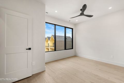 Tiny photo for 808 Vera Valley Way, Knoxville, TN 37919 (MLS # 1331376)