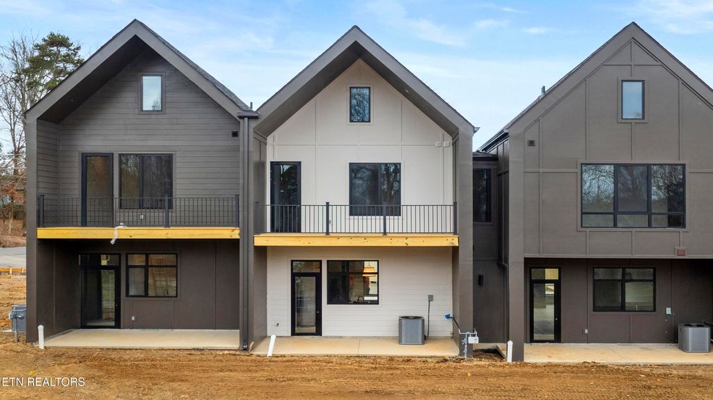 Photo of 808 Vera Valley Way, Knoxville, TN 37919 (MLS # 1331376)