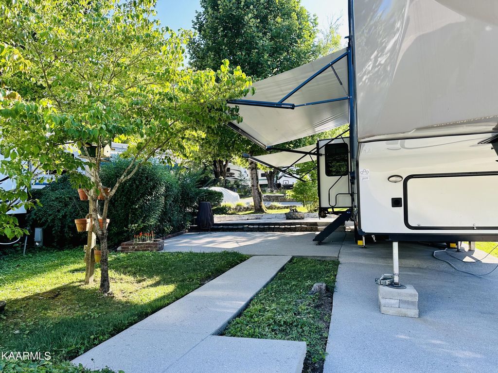 Photo of 45 Highway 73, Townsend, TN 37882 (MLS # 1232247)