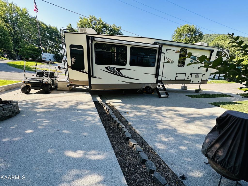 Photo of 45 Highway 73, Townsend, TN 37882 (MLS # 1232247)