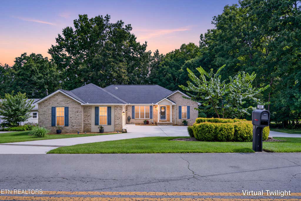 Photo of 8707 Cherokee Tr, Crossville, TN 38572 (MLS # 1351772)
