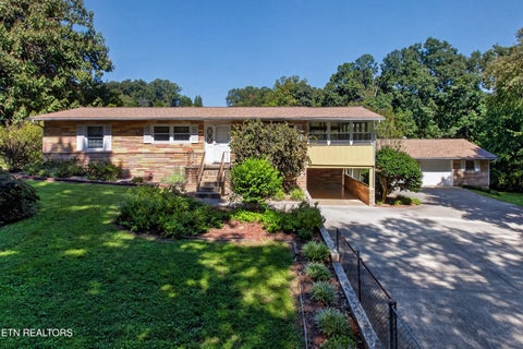 Photo of 12401 Buttermilk Rd, Knoxville, TN 37932 (MLS # 1355797)