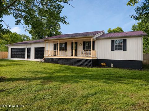 Photo of 151 Pond Rd, Oliver Springs, TN 37840 (MLS # 1342514)