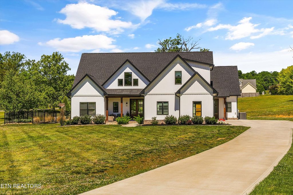 Photo of 8233 Tazewell Pike, Corryton, TN 37721 (MLS # 1341036)