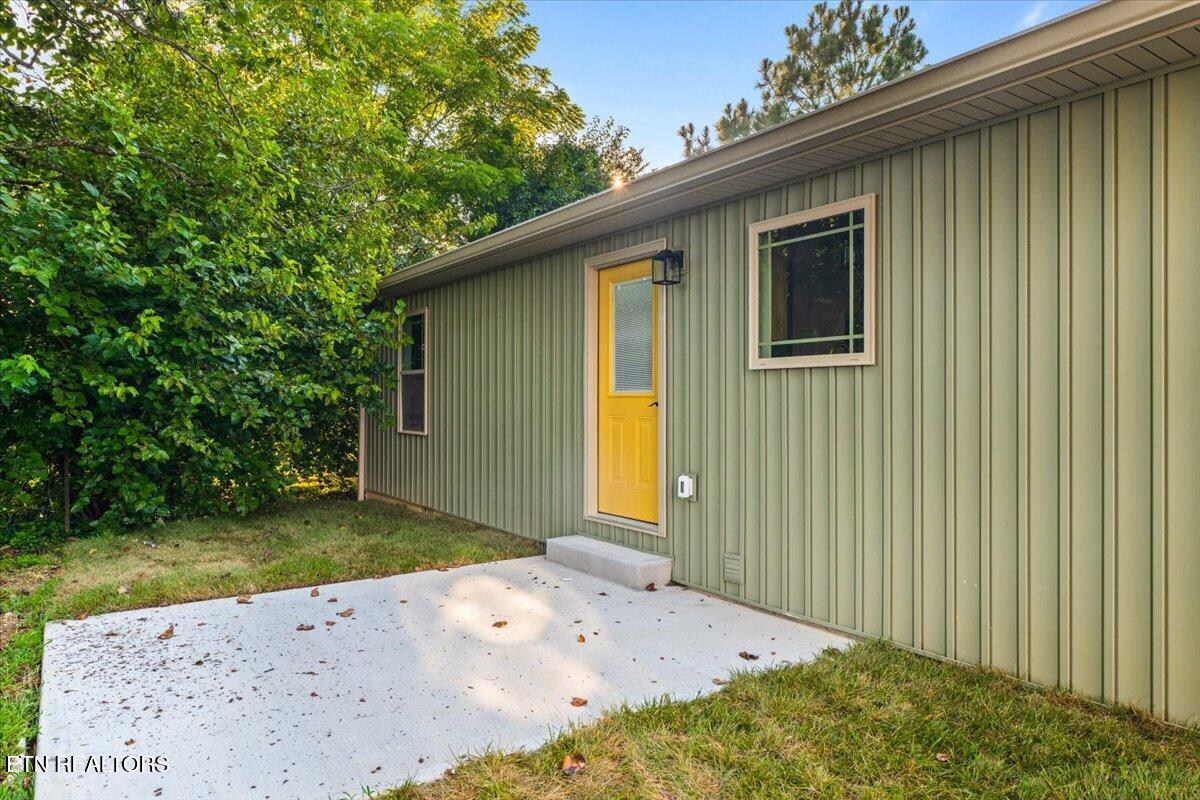 127 Azalea Lane 4