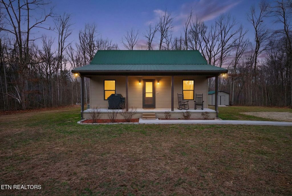 Photo of 4066 Cumberland Lakes Drive, Monterey, TN 38574 (MLS # 1331159)