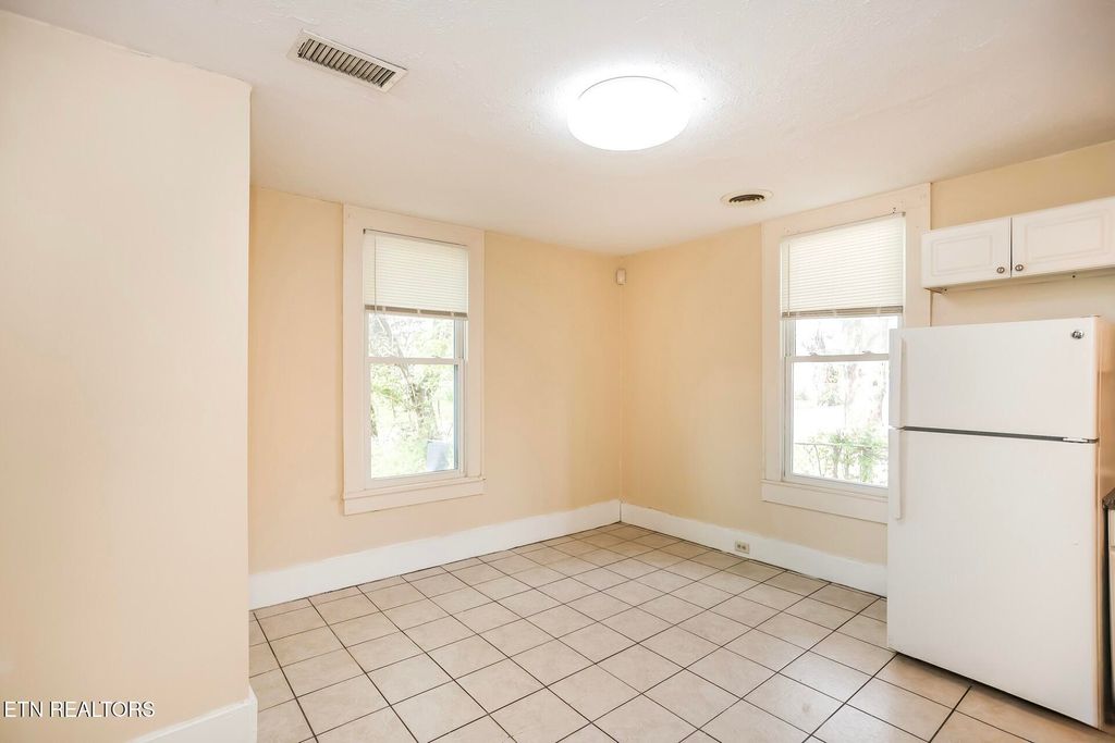 Photo of 515 Ben Hur Ave #B, Knoxville, TN 37915 (MLS # 1334488)