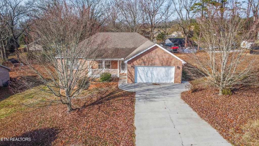 Photo of 4723 Chesney Meadows Drive, Strawberry Plains, TN 37871 (MLS # 1323258)