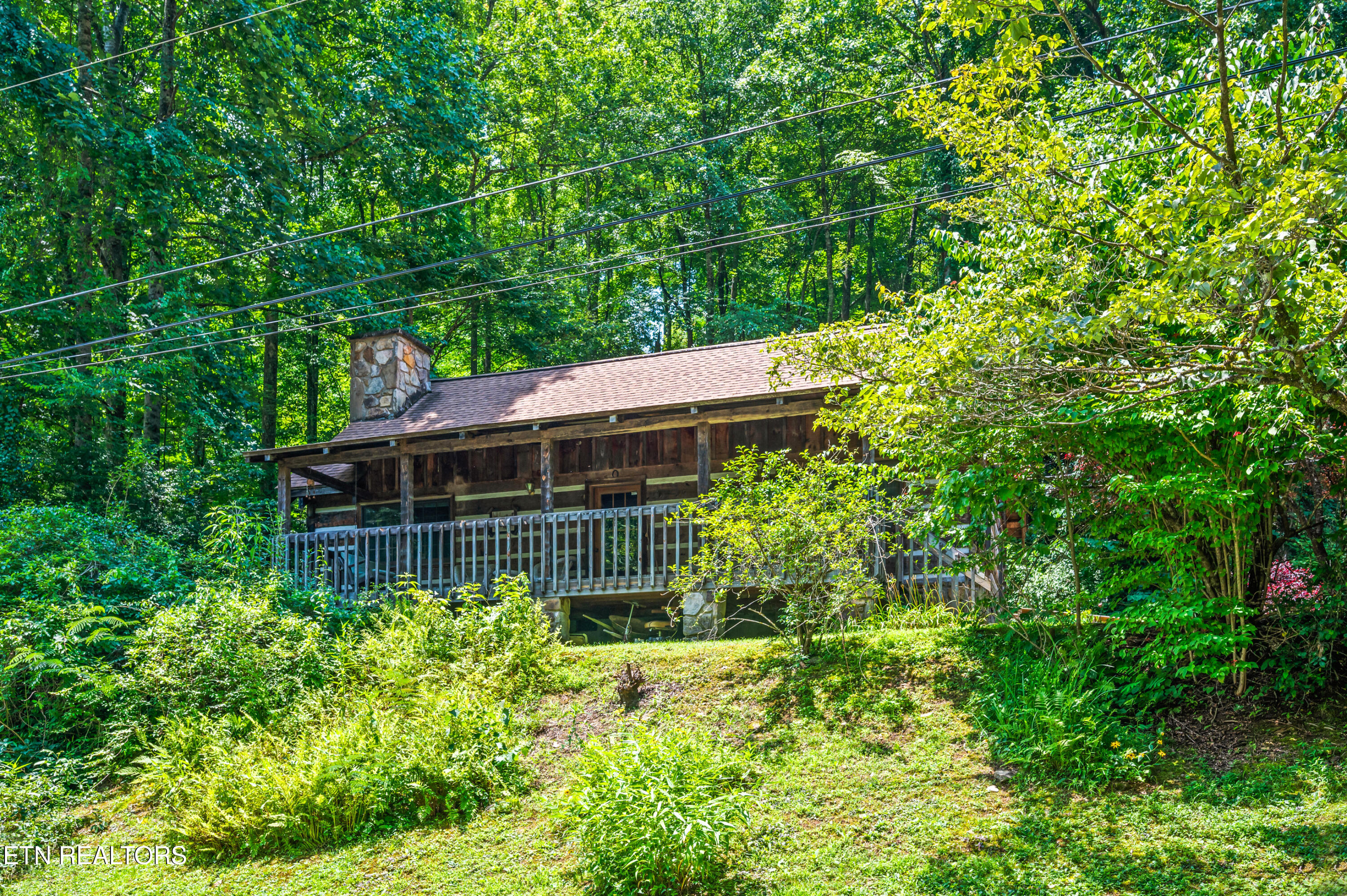727 Hidden Valley Rd