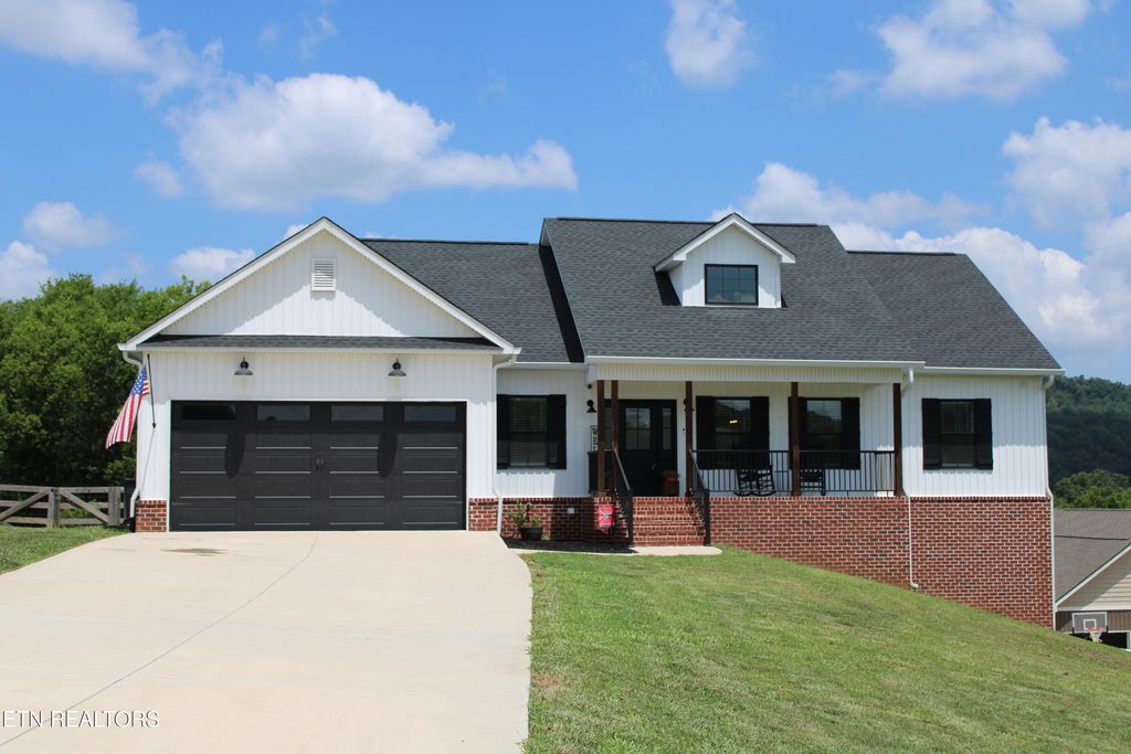 Photo of 5153 Candlewood Court, Maryville, TN 37804 (MLS # 1346641)
