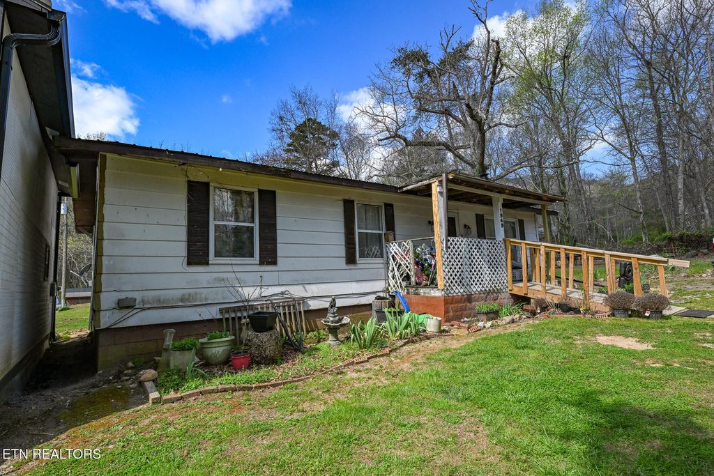 Photo of 1949 Bluff Mountain Rd, Sevierville, TN 37876 (MLS # 1334395)