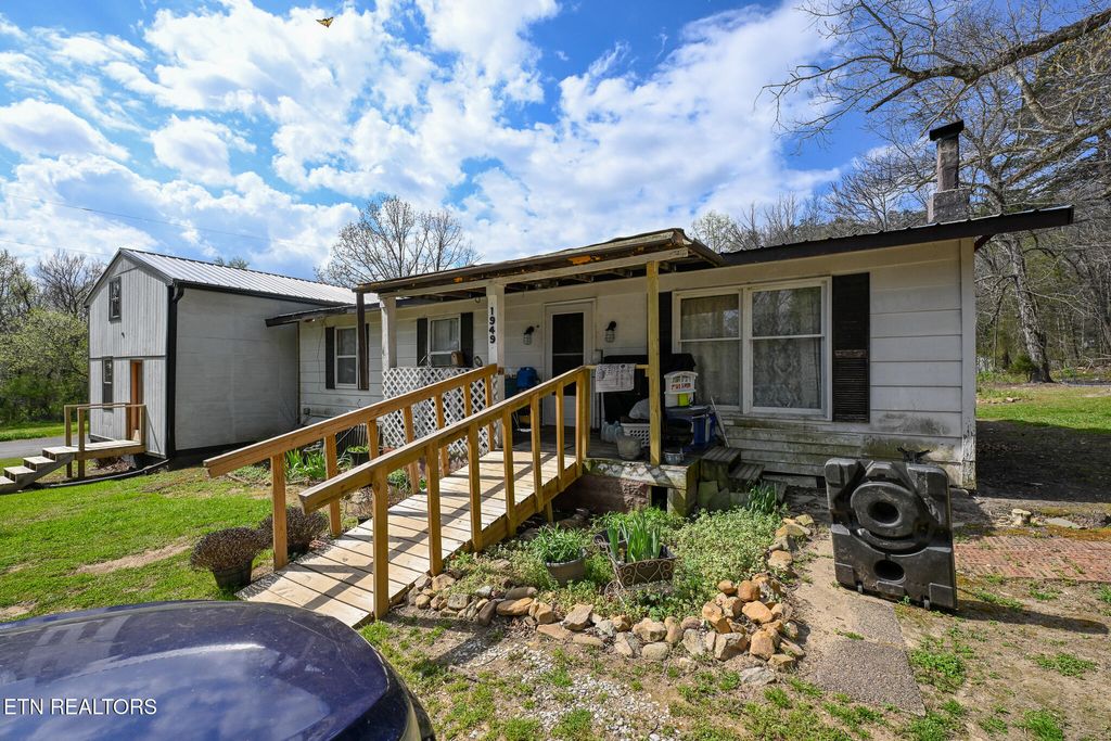 Photo of 1949 Bluff Mountain Rd, Sevierville, TN 37876 (MLS # 1334395)