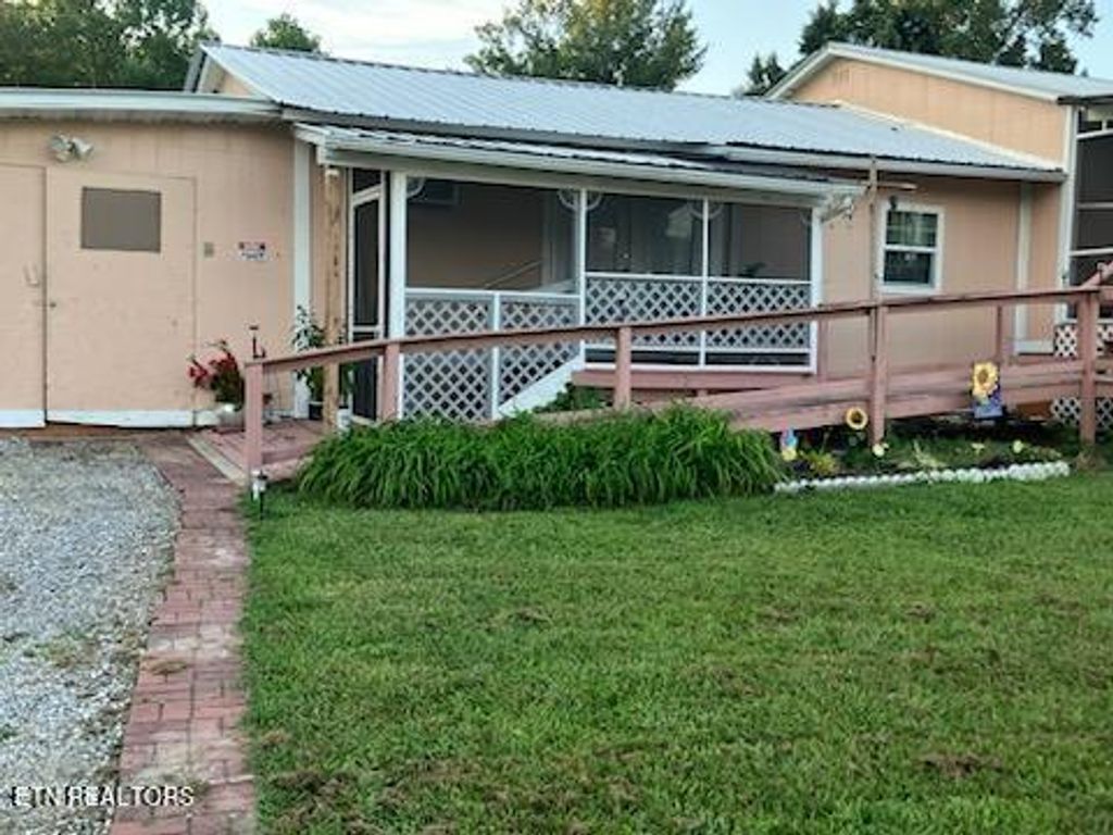 Photo of 508 Petit Lane, Wartburg, TN 37887 (MLS # 1272858)