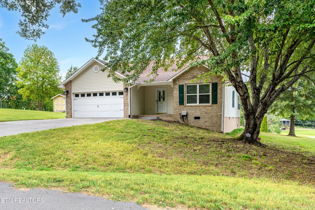 Photo of 142 Country Way Rd, Vonore, TN 37885 (MLS # 1276815)