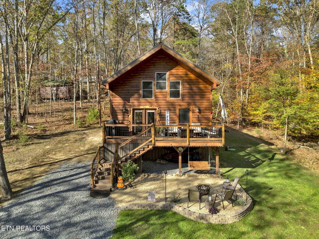 Photo of 1422 Sunbeam Lane, Dandridge, TN 37725 (MLS # 1282754)