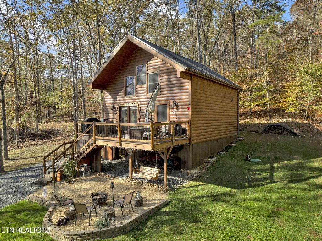 Photo of 1422 Sunbeam Lane, Dandridge, TN 37725 (MLS # 1282754)