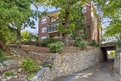 Tiny photo for 190 N Crest Rd #4, Chattanooga, TN 37404 (MLS # 1360199)