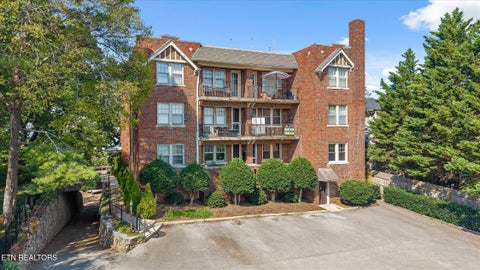 Tiny photo for 190 N Crest Rd #4, Chattanooga, TN 37404 (MLS # 1360199)