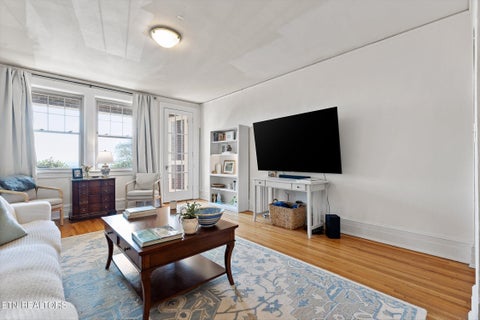 Tiny photo for 190 N Crest Rd #4, Chattanooga, TN 37404 (MLS # 1360199)