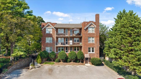 Tiny photo for 190 N Crest Rd #4, Chattanooga, TN 37404 (MLS # 1360199)
