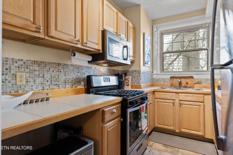 Tiny photo for 190 N Crest Rd #4, Chattanooga, TN 37404 (MLS # 1360199)