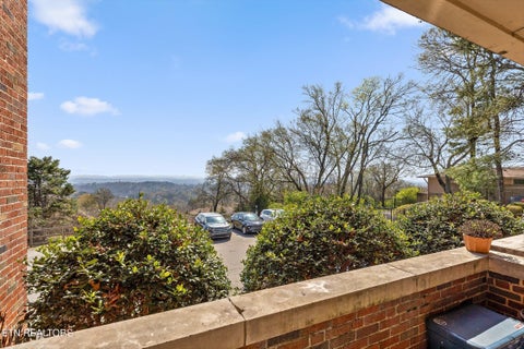 Tiny photo for 190 N Crest Rd #4, Chattanooga, TN 37404 (MLS # 1360199)