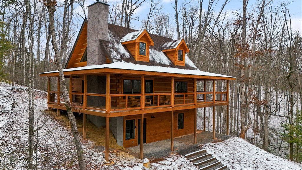 Photo of 2171 Bause Watson Lane, Gatlinburg, TN 37738 (MLS # 1330555)