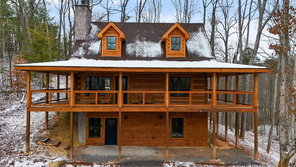 Photo of 2171 Bause Watson Lane, Gatlinburg, TN 37738 (MLS # 1330555)