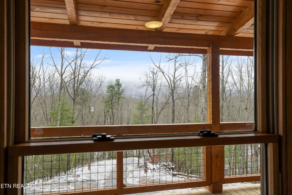 Photo of 2171 Bause Watson Lane, Gatlinburg, TN 37738 (MLS # 1330555)