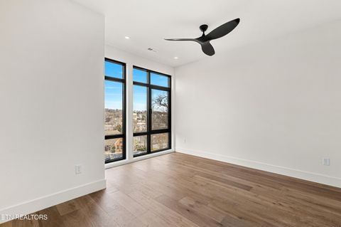 Tiny photo for 3976 Midland Ave, Knoxville, TN 37919 (MLS # 1328297)