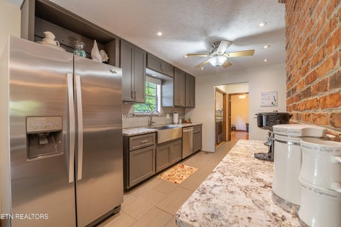 Tiny photo for 1429 Farrington Drive, Knoxville, TN 37923 (MLS # 1349615)