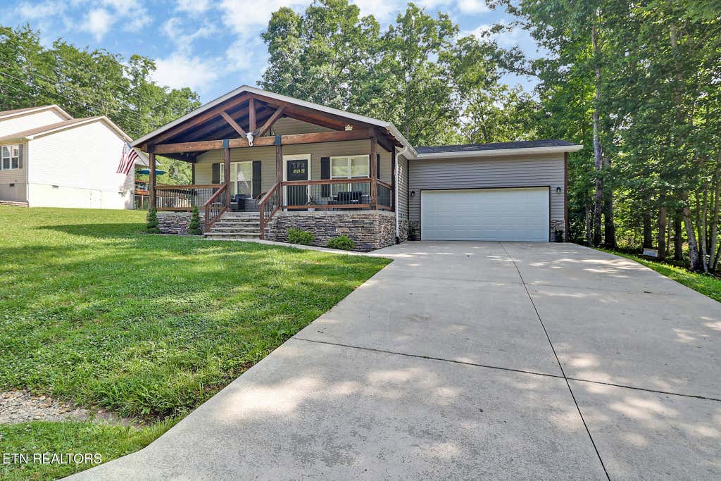 Photo of 1004 Tia Lane, Crossville, TN 38572 (MLS # 1344592)