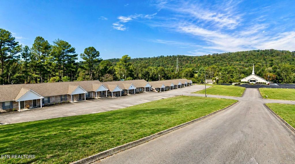 Photo of 6407 Son Light Way, Knoxville, TN 37918 (MLS # 1338272)