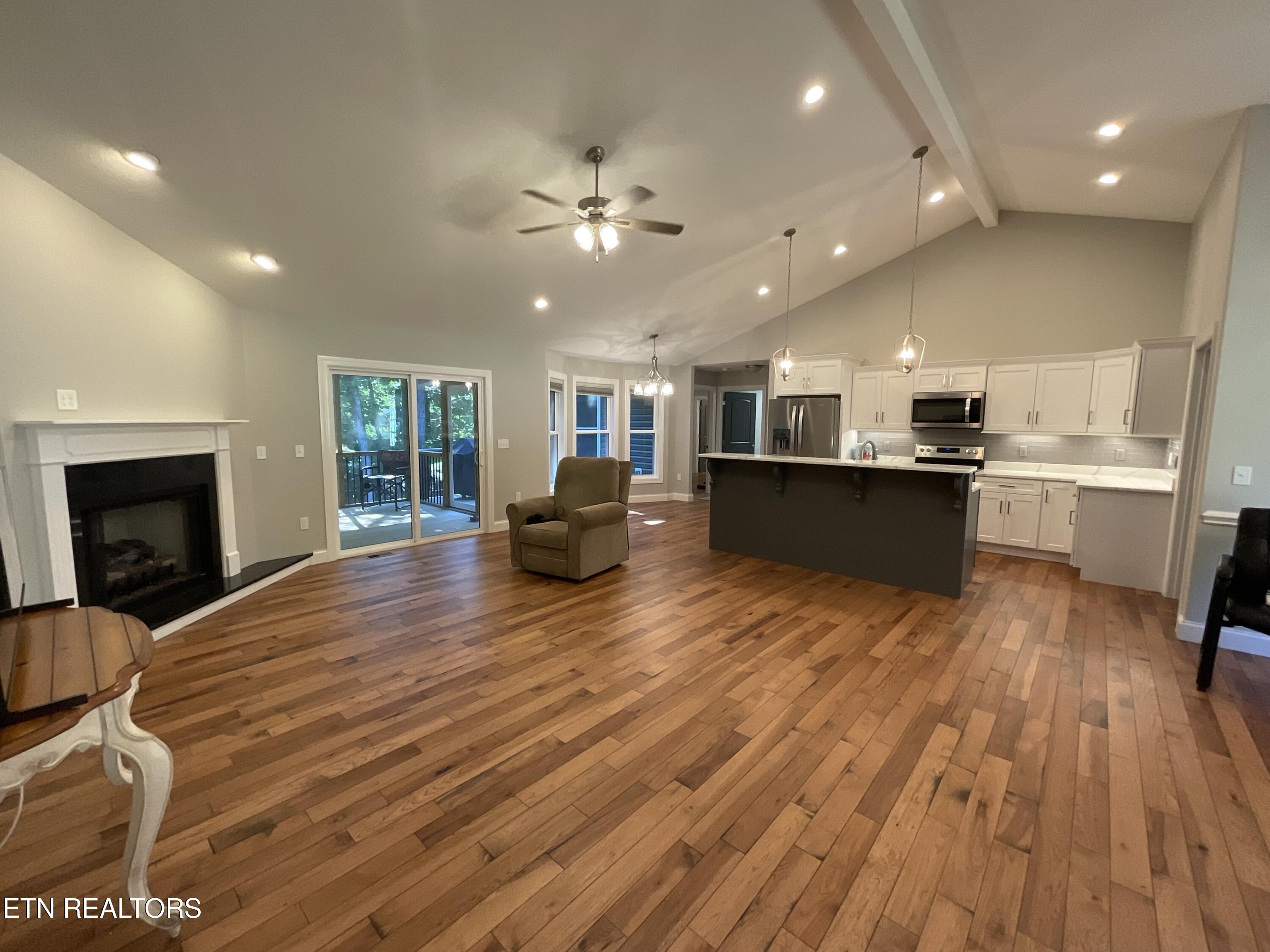 120 Bent Oak Terrace