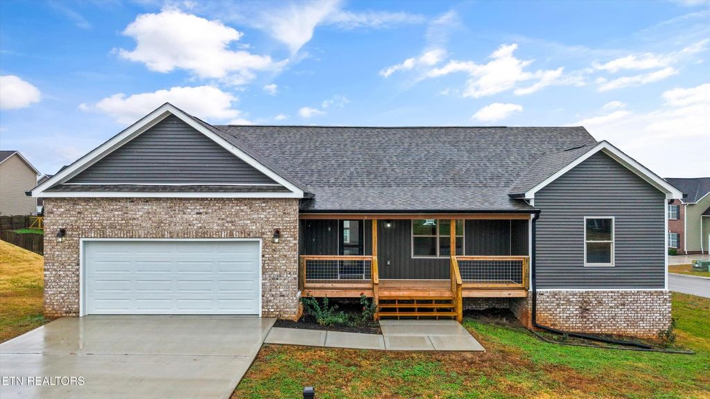 Photo of 2785 Vista Meadows Lane, Sevierville, TN 37876 (MLS # 1322814)