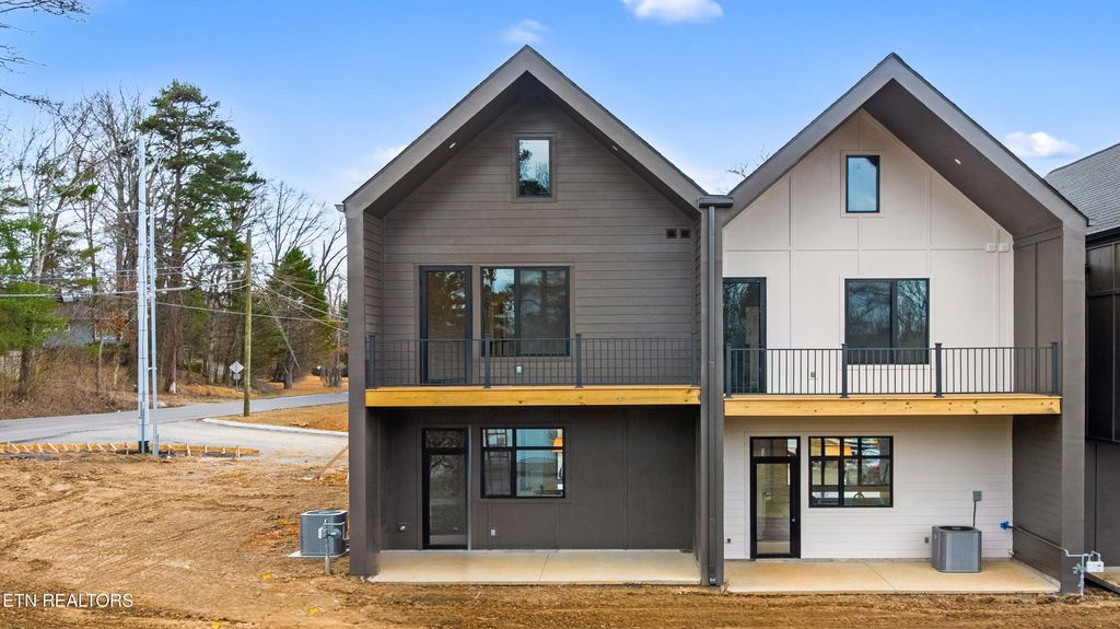 Photo of 816 Vera Valley Way, Knoxville, TN 37919 (MLS # 1333777)